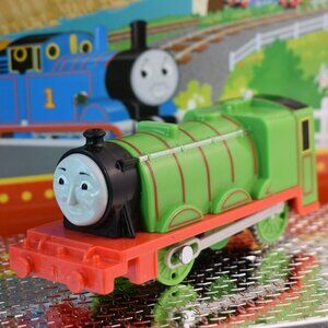Henry 3 - 2013 Trackmaster Motorized Engine Thomas & Friends Train NO TENDER